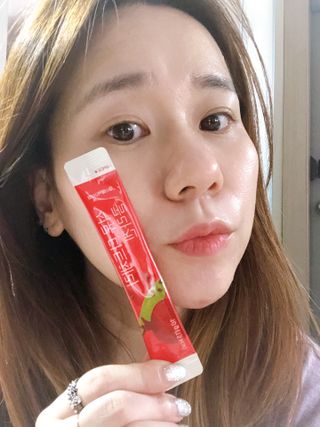 서울약사신협_석류 타트체리 콜라겐_10g x 30포 — 5점을 준 리뷰어가 2021년 7월 올린 사용 사진