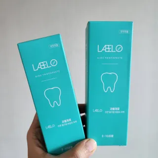 치과에서 쓰는 치약 _ 라벨제로 저불소 꼬마, 키즈, 유아, 베이비, 주니어 안전한 어린이치약 — 5점을 준 리뷰어가 2022년 12월 올린 사용 사진