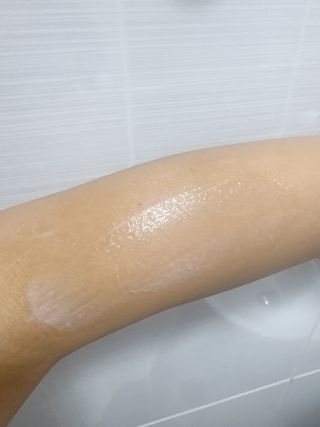 테이크어샤워 [스스]피쿠스 바디로션 FICUS BODY LOTION 250ML — 5점을 준 리뷰어가 2025년 10월 올린 사용 사진