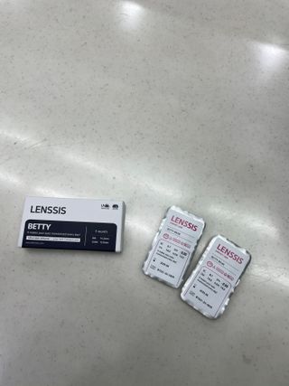 렌시스 LENSSIS [ 렌시스 ] 품절대란템 , 데일리로 쓰기 좋은 ＃베티 시리즈 1개월용 ｜ 5컬러 중 택1 ｜ — 5점을 준 리뷰어가 2021년 4월 올린 사용 사진