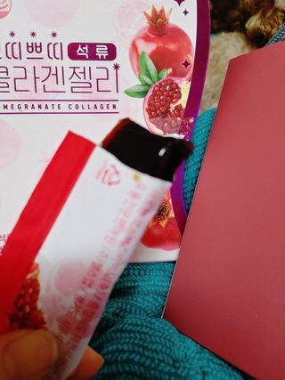 헬스업_쁘띠쁘띠석류콜라겐젤리_20g x 14포 — 5점을 준 리뷰어가 2021년 3월 올린 사용 사진