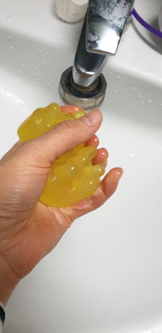 [바디홈즈] 애플 바디바 — 5점을 준 리뷰어가 2021년 1월 올린 사용 사진