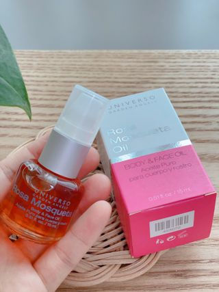 유니베르소 로즈힙 오일 15ml — 4.5점을 준 리뷰어가 2021년 6월 올린 사용 사진
