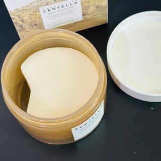 스킨1004 [SKIN1004] 마다가스카르 센텔라 퀵 카밍 패드 70매 130ml — 5점을 준 리뷰어가 2024년 9월 올린 사용 사진