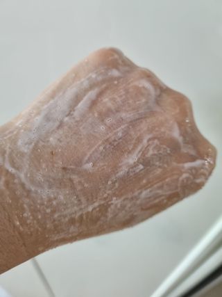 닥터에프파이브 젤리스크럽 소프트 클렌징폼 120ml — 5점을 준 리뷰어가 2022년 6월 올린 사용 사진