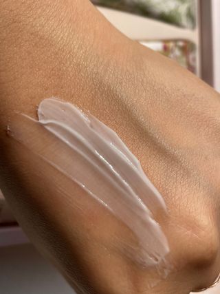더사가오브수 [사가수] 사계절 원료를 담아내어 진한 보습을 선사하는, 효혜윤 보태니컬 에너지 핸드크림 세트 — 5점을 준 리뷰어가 2023년 3월 올린 사용 사진