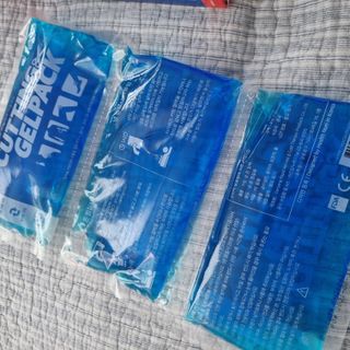 건강누리인터내셔날 [썸머특별구성] 잘라쓰는 3단 커팅 냉온 젤팩(1+1) — 5점을 준 리뷰어가 2022년 7월 올린 사용 사진