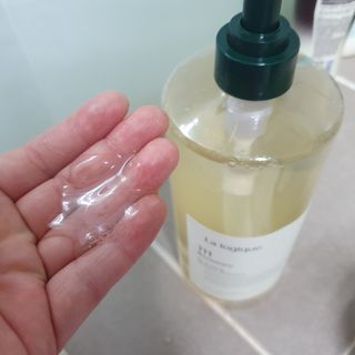 라로지크 X4 스케일링 퍼퓸 샴푸 1,000mℓ — 5점을 준 리뷰어가 2021년 12월 올린 사용 사진