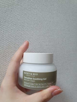 마리엔메이 센서티브 수딩 젤 크림 + 어성초 티트리 추출물 세럼 + 어성초 티트리 모공 클렌징 폼 — 5점을 준 리뷰어가 2021년 9월 올린 사용 사진