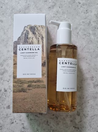 스킨1004 [SKIN1004] 마다가스카르 센텔라 라이트 클렌징 오일 200ml — 4.5점을 준 리뷰어가 2024년 7월 올린 사용 사진
