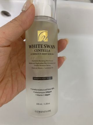 오투에니원 화이트스완 센텔라 루미너스 미스트 세럼 100ml — 4.5점을 준 리뷰어가 2023년 1월 올린 사용 사진