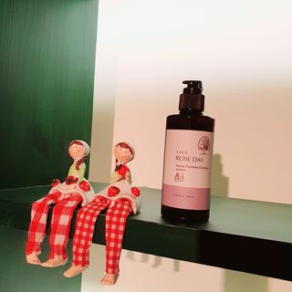 라라로즈데이 시즌2 여성청결제 200ml 아로마 페미민 클렌저, 독일더마인증 — 5점을 준 리뷰어가 2021년 8월 올린 사용 사진