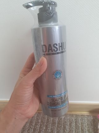 다슈코리아 다슈 데일리 두피 딥 클렌징 샴푸 500ml — 5점을 준 리뷰어가 2021년 1월 올린 사용 사진
