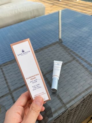 산수시 일루미네이팅 펄 영양 다크서클 스틱 아이 크림 케어 15ml — 5점을 준 리뷰어가 2021년 6월 올린 사용 사진