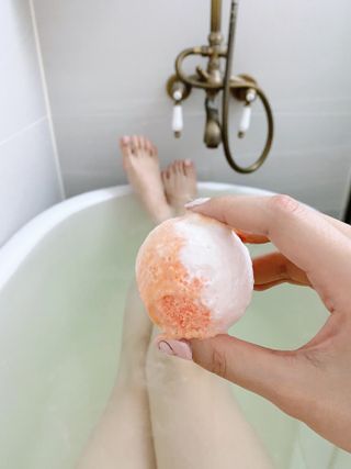 버블데이 배쓰밤 거품입욕제 버블바 6종 — 5점을 준 리뷰어가 2021년 8월 올린 사용 사진