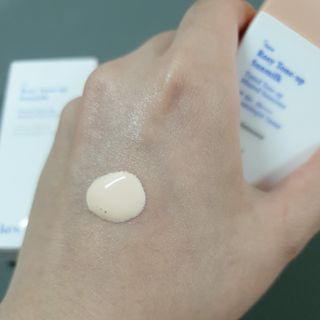 키노닉스 로지 톤업 선밀크 — 5점을 준 리뷰어가 2021년 8월 올린 사용 사진
