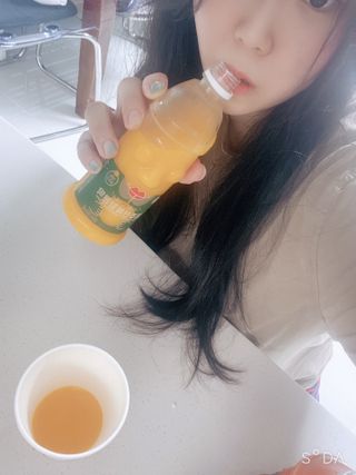 탐라원 제주의 맛, 몬딱주스 4종세트 - 한라봉몬딱주스, 천혜향몬딱주스, 청귤에이드, 당근몬딱주스 — 4점을 준 리뷰어가 2021년 8월 올린 사용 사진