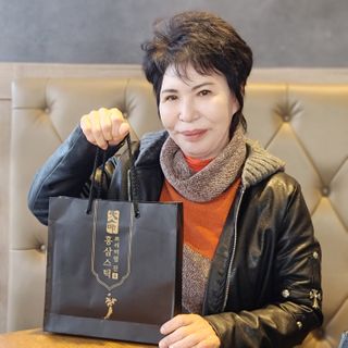 헬스업_천명진프리미엄홍삼스틱_10ml x 30포 — 5점을 준 리뷰어가 2021년 1월 올린 사용 사진