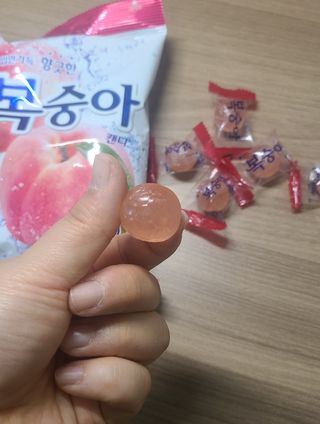 청포도캔디 복숭아캔디 — 5점을 준 리뷰어가 2022년 11월 올린 사용 사진