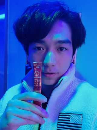 힘내라김홍삼 하루홍삼정스틱 10g x 10포 — 5점을 준 리뷰어가 2021년 3월 올린 사용 사진