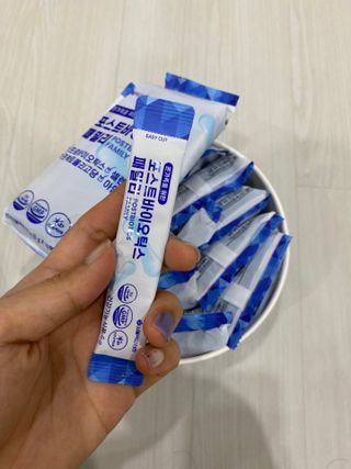 서울약사신협_포스트바이오틱스패밀리_5g x 100포 — 5점을 준 리뷰어가 2021년 6월 올린 사용 사진