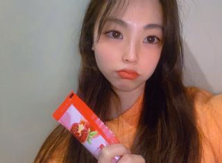 헬스업_쁘띠쁘띠석류콜라겐젤리_20g x 14포 — 5점을 준 리뷰어가 2020년 12월 올린 사용 사진