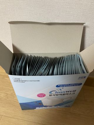 나무드 [50매입] 국내생산 KF94 크린웰 황사방역용 마스크 대형 — 5점을 준 리뷰어가 2021년 12월 올린 사용 사진