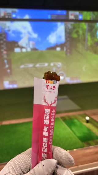 [몸엔용] 녹용 담은 탱탱 콜라겐 녹용 콜라겐 젤리 15g x 20포 — 5점을 준 리뷰어가 2022년 4월 올린 사용 사진