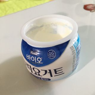 매일바이오 그릭요거트 오리지널 플레인 4개, 로스터리 커피믹스 4개 — 5점을 준 리뷰어가 2021년 12월 올린 사용 사진