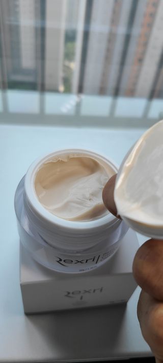렉스리 크리에이티브 크림  Rexri Creative Cream — 5점을 준 리뷰어가 2022년 7월 올린 사용 사진