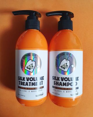썸헤어 / SUMHAIR 썸헤어 실크 볼륨 샴푸+트리트먼트 프룻자스민티 — 5점을 준 리뷰어가 2021년 7월 올린 사용 사진