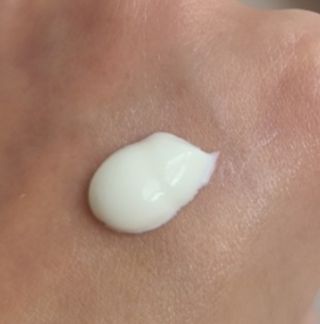 바노바기 코스메틱 바노바기 밀크씨슬 리페어 시카 선스크린 플러스 50ml — 5점을 준 리뷰어가 2023년 3월 올린 사용 사진