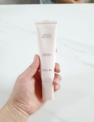 프리마인 선크림만 바꿨을 뿐인데 매일 물 2L챙겨먹고 기초케어 완벽하게 한 물빛피부 완성,셀라브UV프로텍터 — 5점을 준 리뷰어가 2023년 6월 올린 사용 사진