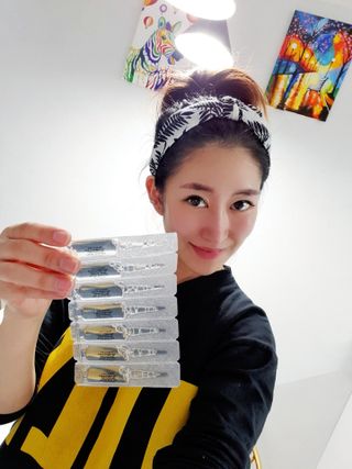 유니베르소 산소앰플 7일 집중케어 앰플 — 5점을 준 리뷰어가 2021년 4월 올린 사용 사진