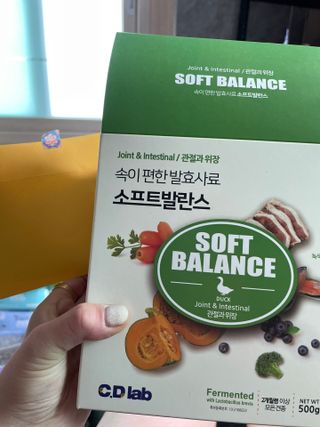 씨디랩 속이 편한 강아지 사료 소프트발란스 기호성 좋은 발효사료 피부와 위장 관절과 위장 — 5점을 준 리뷰어가 2021년 3월 올린 사용 사진