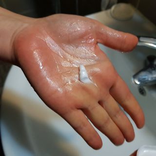 지지지 클린 퍼펙트 클렌징폼 120g — 5점을 준 리뷰어가 2022년 3월 올린 사용 사진