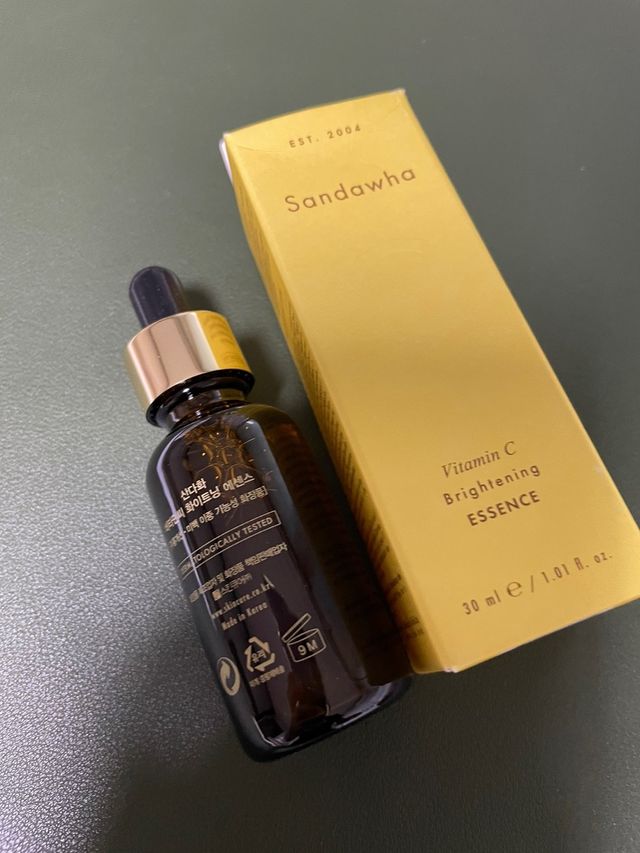 산다화 비타민c 화이트닝 에센스 30ml 리뷰 사진