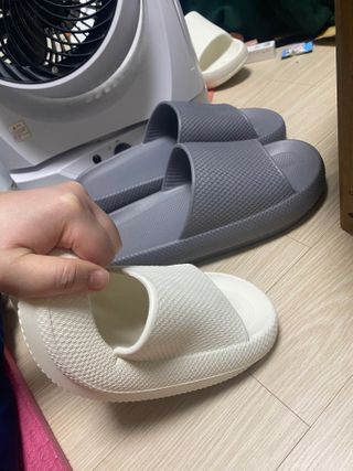 창신리빙 [프랑코 EVA 항균 거실화] 똑똑한 정리 수납 — 4점을 준 리뷰어가 2021년 2월 올린 사용 사진