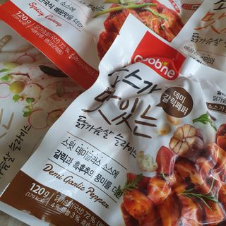 굽네몰 [굽네] 소스가 맛있는 닭가슴살 슬라이스 4종 — 5점을 준 리뷰어가 2021년 4월 올린 사용 사진