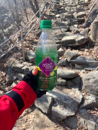 몽베스트 Montbest with Sparkling water Plain 20병 — 5점을 준 리뷰어가 2023년 2월 올린 사용 사진