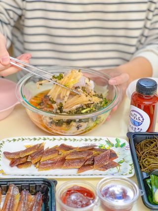 마라도푸드 포항 구룡포 햇 과메기 야채세트 마라도회식당 꽁치 — 5점을 준 리뷰어가 2023년 10월 올린 사용 사진
