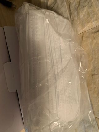 위케어 원데이 덴탈마스크 50매 화이트 대형 국내생산 — 4.5점을 준 리뷰어가 2021년 2월 올린 사용 사진