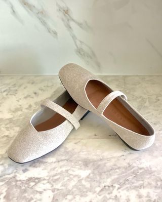 로서울 Rowie mary jane shoes Velvet, Ecoclean — 5점을 준 리뷰어가 2021년 9월 올린 사용 사진