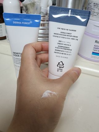 더마포레스트 마데카소사이드 리페어 크림,  모이스처라이징 아쿠아크림 — 5점을 준 리뷰어가 2021년 8월 올린 사용 사진