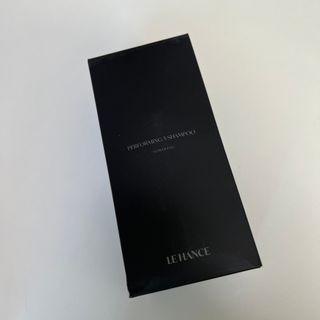 르핸스 퍼포밍 5 샴푸 비반트 포렛/베티버 포그 — 5점을 준 리뷰어가 2022년 12월 올린 사용 사진