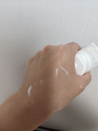 셀프 모이스처라이징 프로텍션 크림 셀프 모이스처라이징 프로텍션크림 — 5점을 준 리뷰어가 2022년 4월 올린 사용 사진