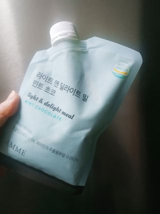 아므_이너뷰티 라이트 앤 딜라이트 밀 민트 초코 — 5점을 준 리뷰어가 2021년 8월 올린 사용 사진