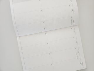 리훈 2024다이어리 아이라이크 모눈다이어리 — 5점을 준 리뷰어가 2023년 9월 올린 사용 사진