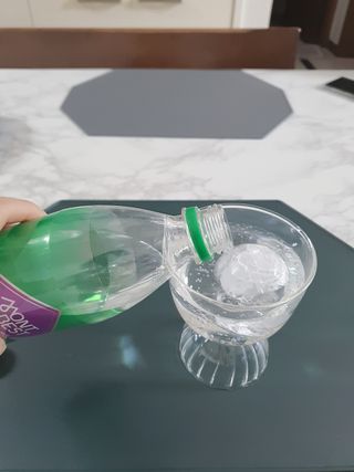 몽베스트 Montbest with Sparkling water Plain 20병 — 5점을 준 리뷰어가 2021년 11월 올린 사용 사진
