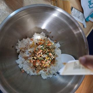 해풀잎 누구나 김밥*1ea [(혼합야채 35g *1ea,  김밥김 (5g, 5ea),  양념간장 (6g, 5ea), 참기름(5g, 2ea)] — 4.5점을 준 리뷰어가 2022년 5월 올린 사용 사진